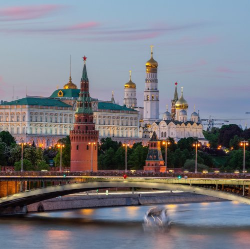 Кроссворд по окружающему миру: Незабываемое путешествие по города Золотого кольца России (3 класс)