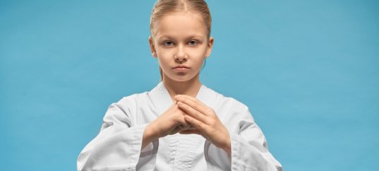 Тест по физкультуре: Элементы единоборств (11 класс)