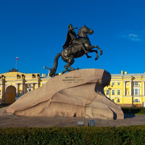 Тест по окружающему миру: Медный всадник — история знаменитого памятника (2 класс)