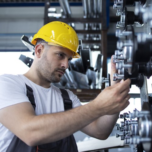 Тест по географии: Машиностроение (10 класс)