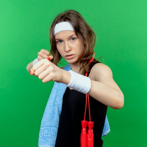 Тест по физкультуре: Элементы единоборств (10 класс)