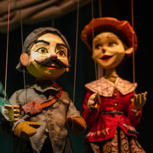 Тест по ИЗО: Художник в театре кукол (8 класс)