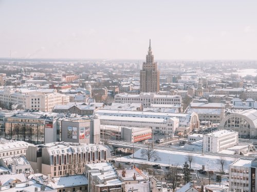 Какую европейскую столицу вы видите на этой зимней фотографии? 